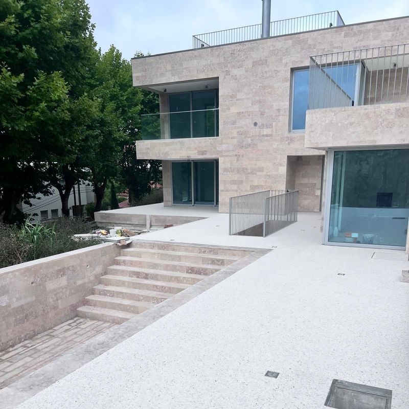 Pavimento exterior em Terraway